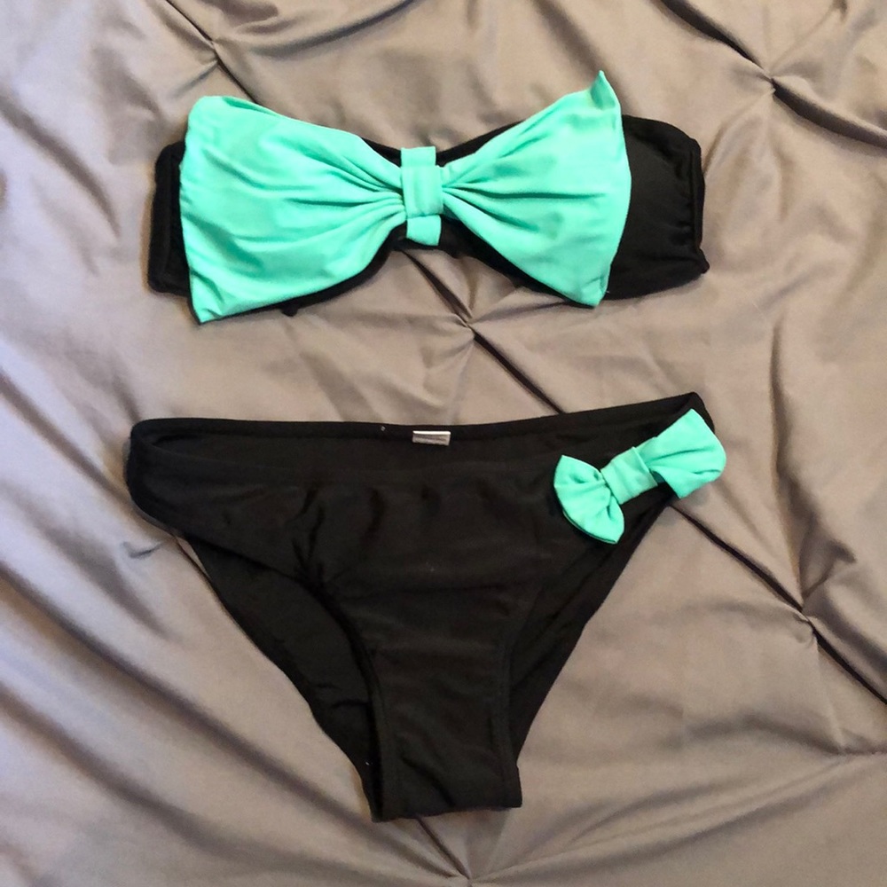 Cupshe Bow Front Bikini.  Size Small